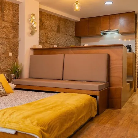 A-estudio Centrico Junto A Ccvialia Y Ave Parking Gratis Apartment Vigo
